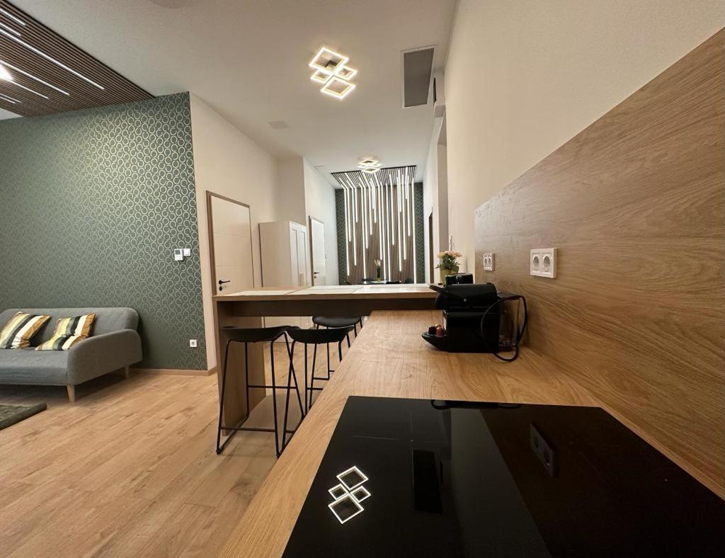 Apartment At Gozsdu Courtyard #Partyzone #Downtown #Freeparking Budapesta Exterior foto
