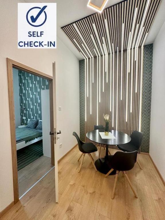 Apartment At Gozsdu Courtyard #Partyzone #Downtown #Freeparking Budapesta Exterior foto